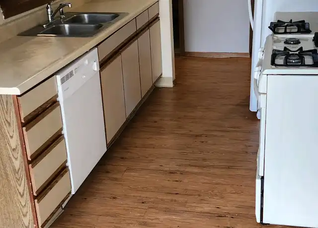 Property at 217 S Maple St SE Unit 102, Caledonia, MI, 49316, 1 bed, 1 bath, [object Object]
