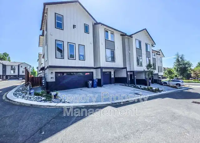Property at 19524 16th Ave SE Unit F2, Bothell, WA, 98012, 2 beds, 2.5 baths, [object Object]
