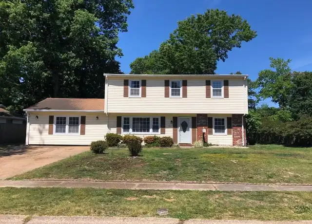 Property at 329 W Farmington Rd, Virginia Beach, VA, 23454, 4 beds, 2 baths, [object Object]