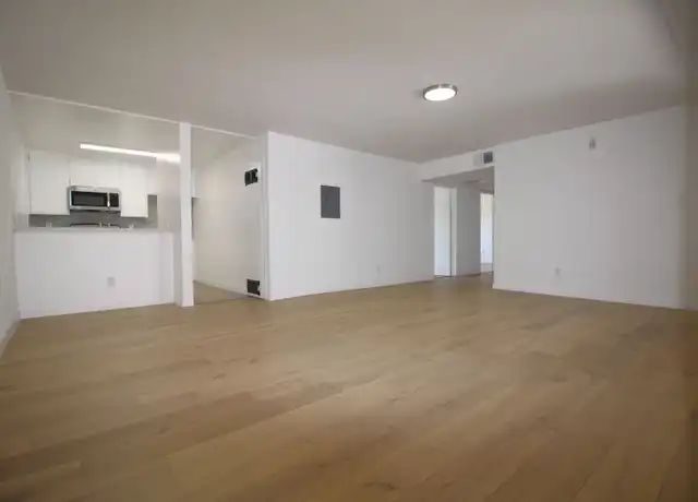 Property at 14033 Foothill Blvd Unit 10, Sylmar, CA, 91342, 2 beds, 1 bath, [object Object]
