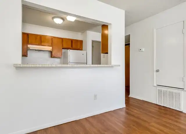 Property at 7200 Jewella Ave Unit 305, Shreveport, LA, 71108, 1 bed, 1 bath, [object Object]