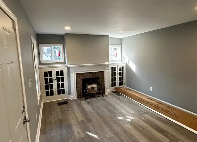 Property at 1066 E 17th Ave, Columbus, OH, 43211, 3 beds, 2 baths, [object Object]