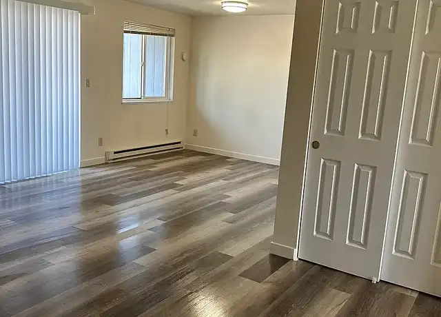 Property at Sunset Square Apartments - 37 NE 8th St, Madras, OR, 97741, 2 beds, 1 bath, [object Object]