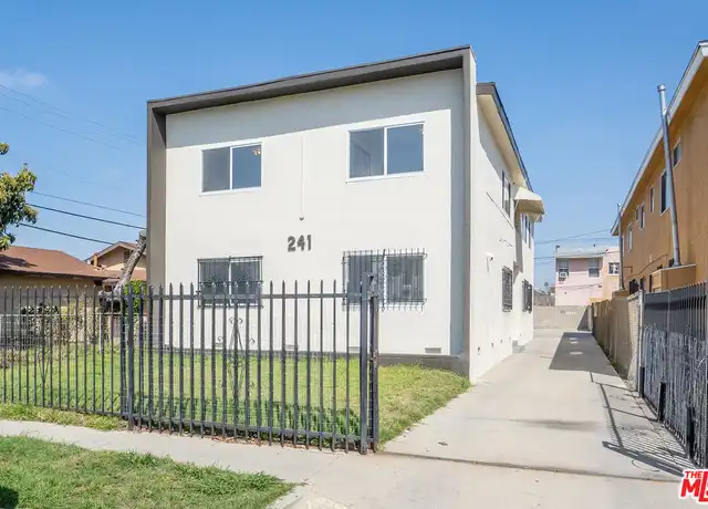 Property at 241 W 84th St Unit 4, Los Angeles, CA, 90003, 2 beds, 1 bath, [object Object]