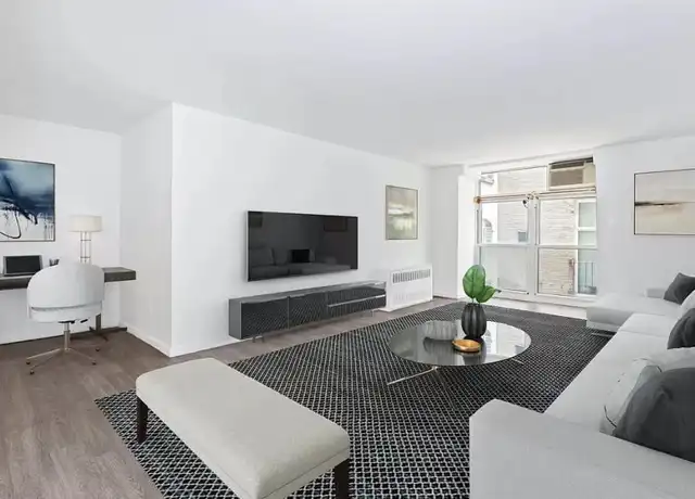 Property at 88 Fulton St Unit 110, New York, NY, 10038, 0 beds, 1 bath, [object Object]