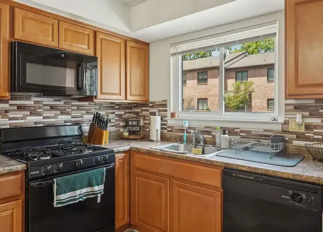 Property at Cambridge Commons - 715 Old Mill Rd, Reading, PA, 19610, 3 beds, 2-2.5 baths, [object Object]