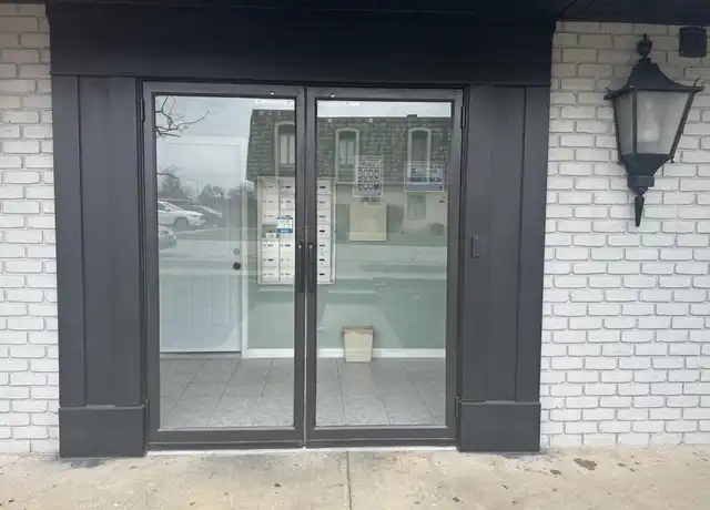 Property at 1081 Cross Keys Rd, Lexington, KY, 40504, 1 bed, 1 bath, [object Object]