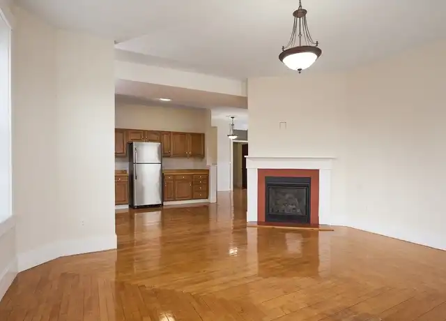 Property at 15 Hamilton St Unit 1, Southbridge, MA, 01550, 3 beds, 2 baths, [object Object]