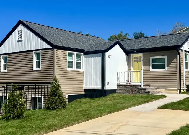 Property at 2304 Belle Ave NE Unit B, Roanoke, VA, 24012, 2 beds, 1 bath, [object Object]