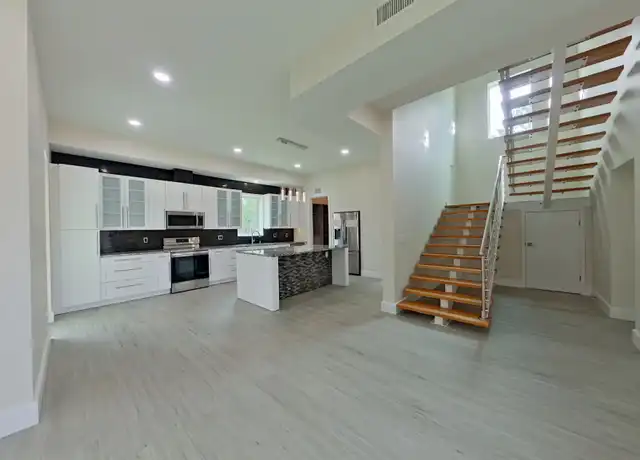 Property at 5468 Cimmeron Ct, Gulf Breeze, FL, 32563, 4 beds, 3.5 baths, [object Object]