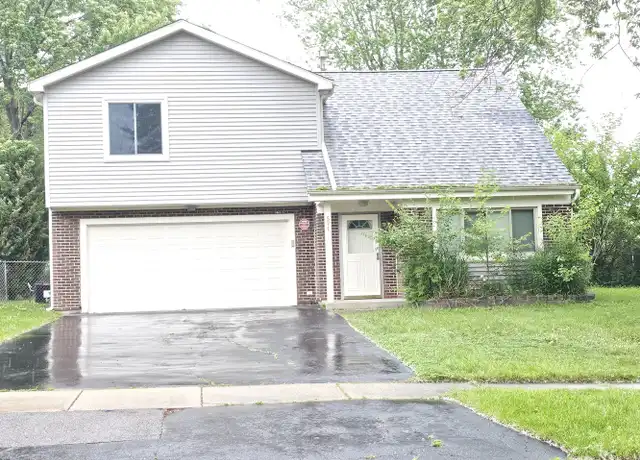 Property at 571 White Birch Rd, Lindenhurst, IL, 60046, 3 beds, 1.5 baths, [object Object]