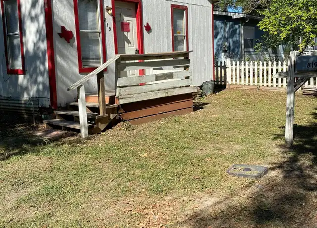 Property at 819 Mora St, Lockhart, TX, 78644, 2 beds, 1 bath, [object Object]