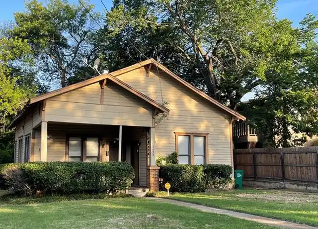 Property at 1431 S Locust St, Denton, TX, 76201, 1 bed, 1 bath, [object Object]