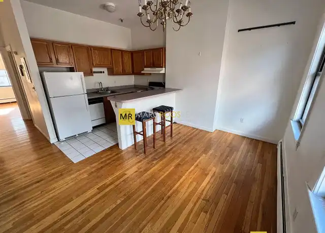 Property at 8 Milford St Unit 4, Boston, MA, 02118, 2 beds, 1 bath, [object Object]