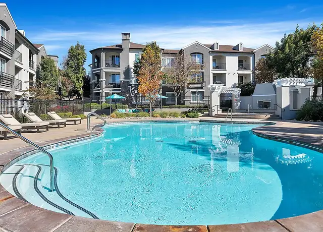 Photo of 1 Amberstone Ln, San Ramon, CA 94582