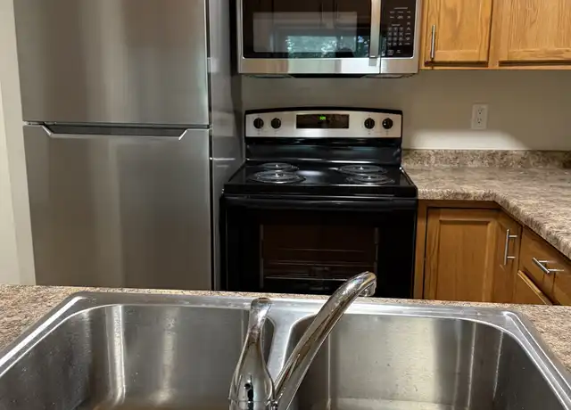Property at 1321 1st St NE Unit 7, Faribault, MN, 55021, 2 beds, 1 bath, [object Object]