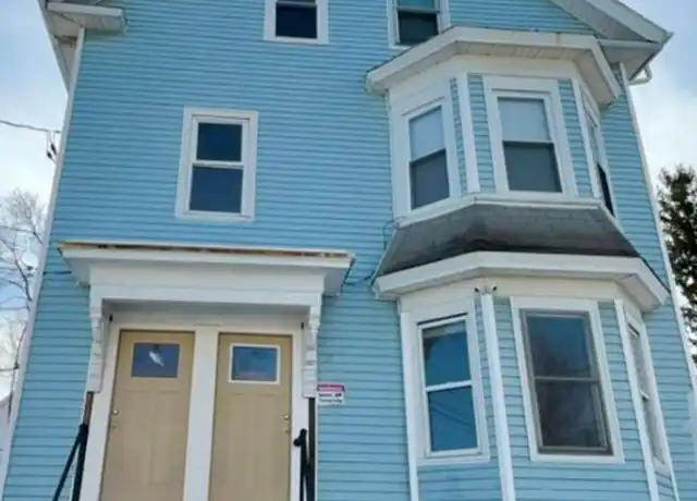 Property at 36 Highland St Unit 3rd Flr, Pawtucket, RI, 02860, 2 beds, 2 baths, [object Object]