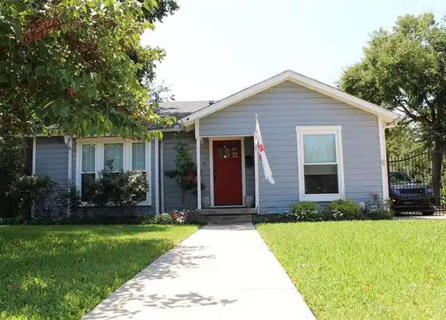 Property at 420 E Franklin St, Grapevine, TX, 76051, 2 beds, 2.5 baths, [object Object]