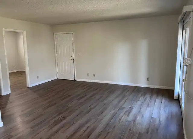 Property at 1905 East St Unit 5, Redding, CA, 96001, 2 beds, 1 bath, [object Object]