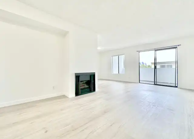 Property at 8655 Willis Ave Unit 101, Panorama City, CA, 91402, 1 bed, 1 bath, [object Object]