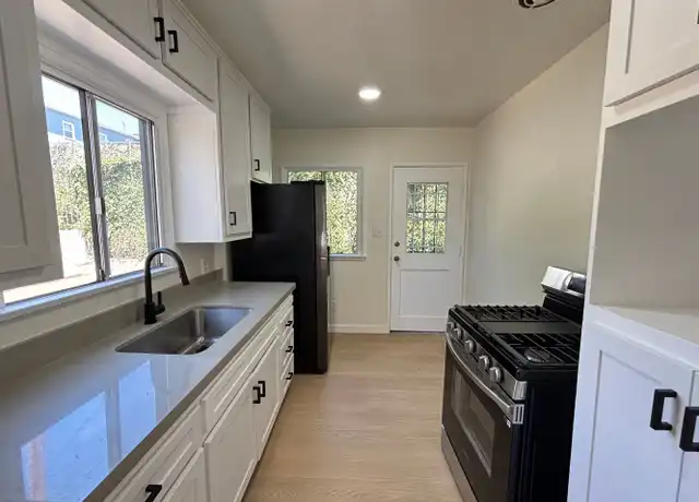 Property at 6817 N Figueroa St, Los Angeles, CA, 90042, 1 bed, 1 bath, [object Object]