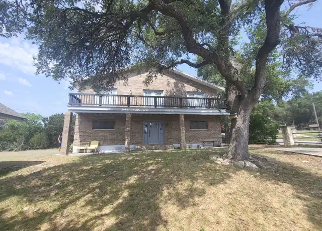 Property at 108 Oak Crst, Canyon Lake, TX, 78133, 5 beds, 3 baths, [object Object]