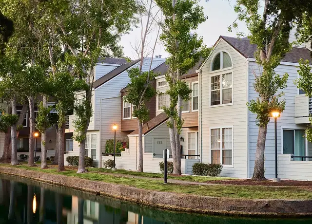 Photo of 300 Timberhead Ln, Foster City, CA 94404