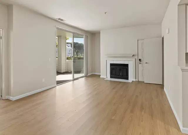 Photo of 300 Timberhead Ln, Foster City, CA 94404