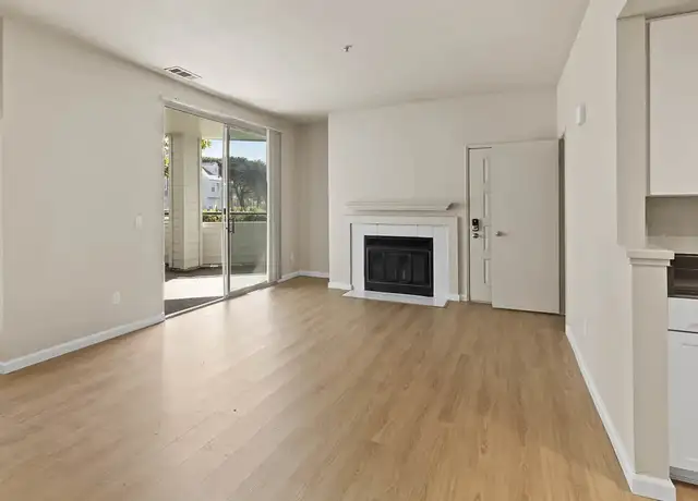 Photo of 300 Timberhead Ln, Foster City, CA 94404