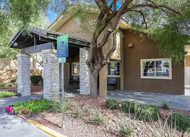 Photo of 10250 Spencer St, Las Vegas, NV 89183