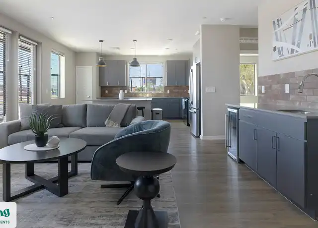 Property at 402 W Lincoln St Unit 1361409060, Phoenix, AZ, 85003, 2 beds, 1 bath, [object Object]