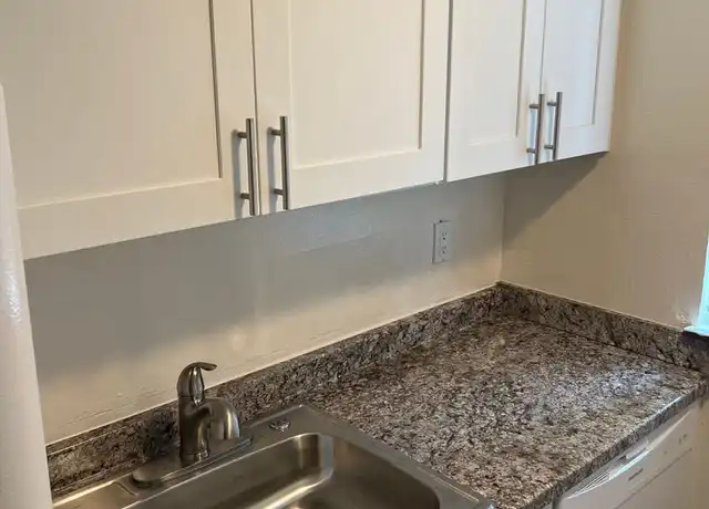 Property at 760 SE 10th Ave Unit 21, Hillsboro, OR, 97123, 1 bed, 1 bath, [object Object]