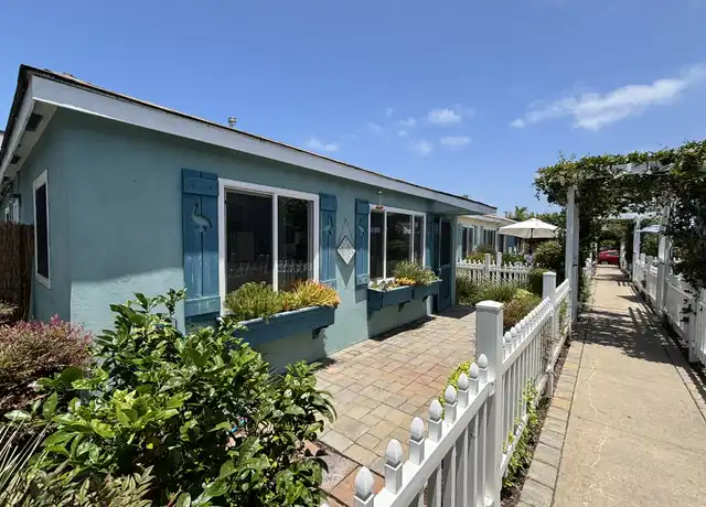 Property at 4949 Cape May Ave, San Diego, CA, 92107, 2 beds, 1 bath, [object Object]