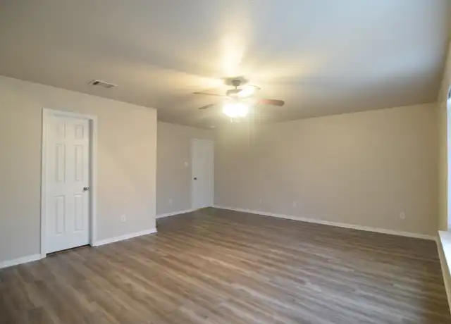 Property at 6302 Bridgewood Dr, Killeen, TX, 76549, 4 beds, 2.5 baths, [object Object]