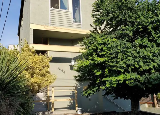 Property at 3644 Phinney Ave N Unit 2, Seattle, WA, 98103, 1 bed, 1 bath, [object Object]
