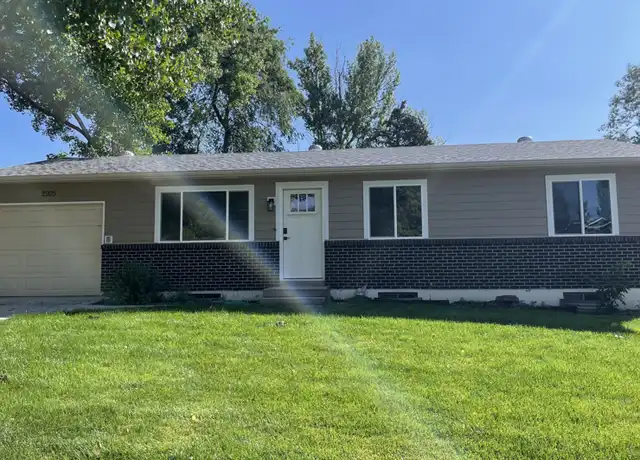 Property at 2925 19th Street Rd, Greeley, CO, 80634, 4 beds, 2 baths, [object Object]