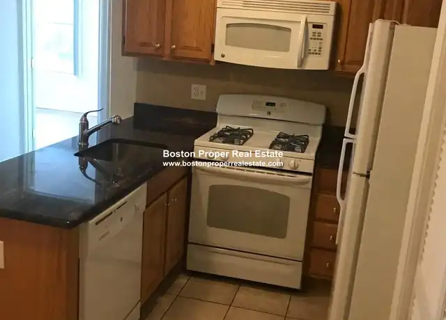 Property at 90 Westland Ave Unit 601J, Boston, MA, 02115, 3 beds, 1 bath, [object Object]