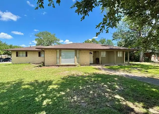 Property at 1121 Park Center St, Benbrook, TX, 76126, 4 beds, 2 baths, [object Object]