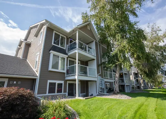 Photo of 910 E Holyoke Ave, Spokane, WA 99208