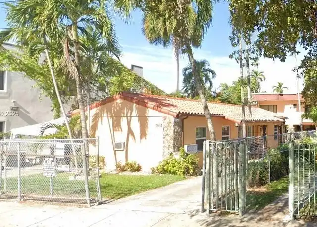 Property at 1051 SW 3rd St Unit 6, Miami, FL, 33130, 1 bed, 1 bath, [object Object]