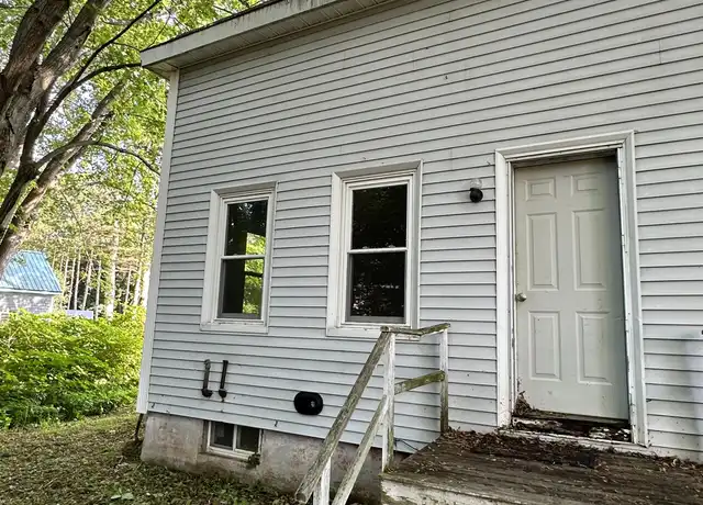 Property at 12 Spruce St, Orono, ME, 04473, 5 beds, 1.5 baths, [object Object]