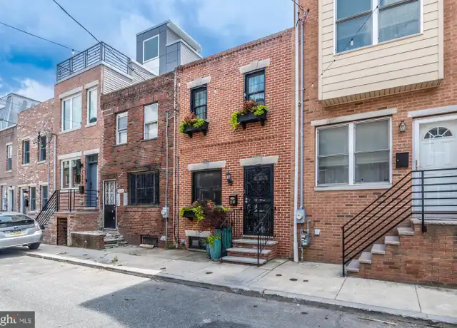 Property at 1530 Manton St, Philadelphia, PA, 19146, 2 beds, 2.5 baths, [object Object]
