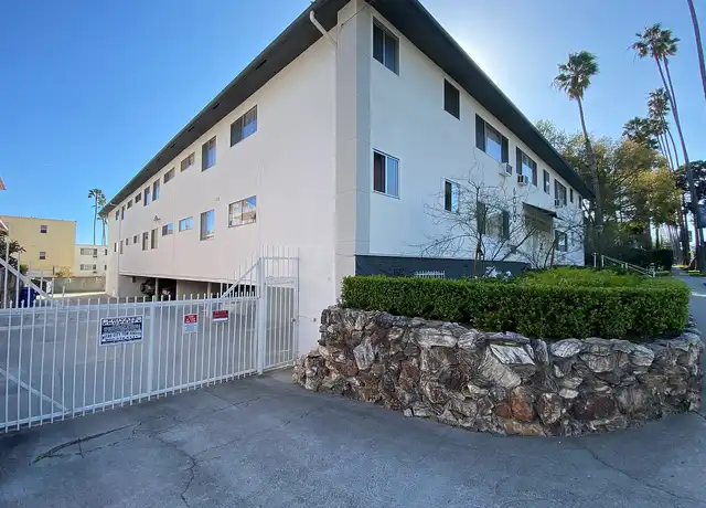 Property at 6000 Franklin Ave, Los Angeles, CA, 90028, 0-1 beds, 1 bath, [object Object]