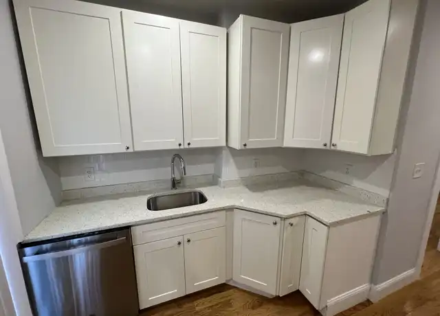 Property at 374 Oxford St Unit 2, Cambridge, MA, 02140, 2 beds, 1 bath, [object Object]