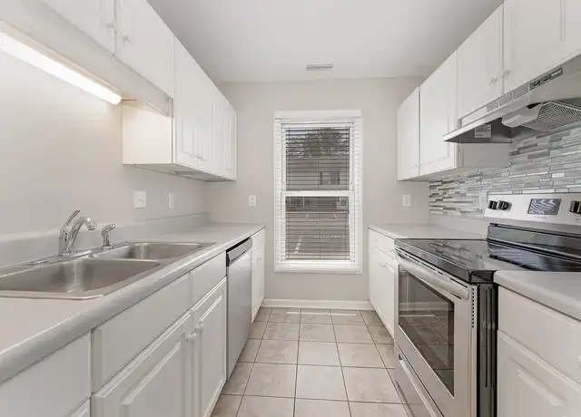 Property at Western Villa Townhomes - 132 Western Villa Dr, Clemmons, NC, 27012, 2 beds, 1.5 baths, [object Object]