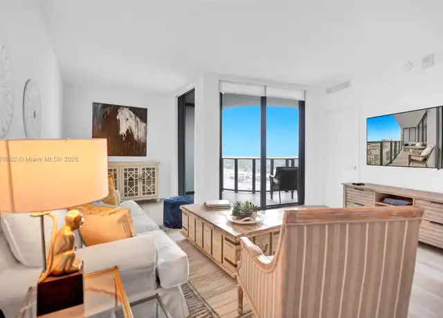 Property at 121 NE 34th St #1814, Miami, FL, 33137, 1 bed, 1 bath, [object Object]