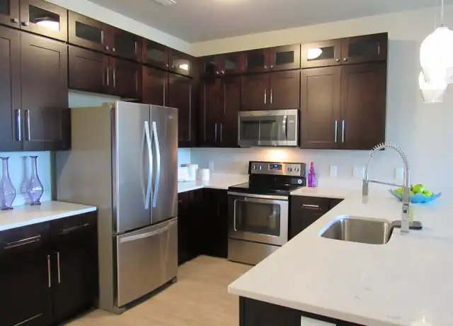 Property at 4175 N Oakland Ave, Shorewood, WI, 53211, 1-2 bed, 1-2 bath, [object Object]