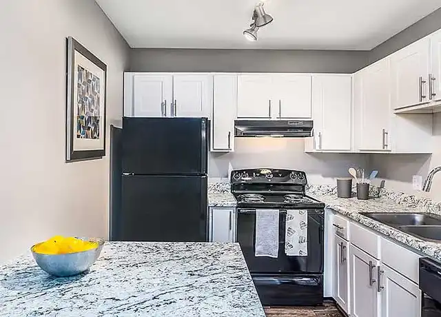 Property at The Lakes at Fountain Square Apartment Homes - 500 Lakehurst Rd, Waukegan, IL, 60085, 2 beds, 1 bath, [object Object]