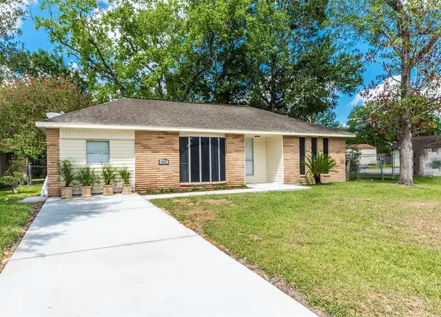 Property at 405 Bellmar Ln, Friendswood, TX, 77546, 3 beds, 2 baths, [object Object]