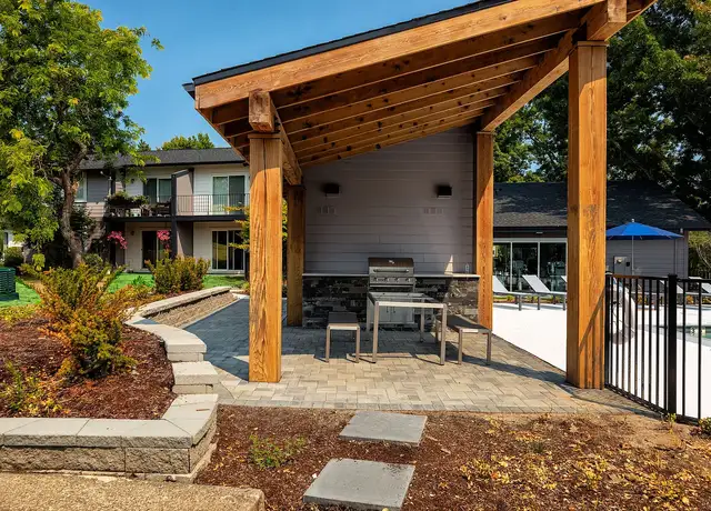 Photo of 7800 SW Sagert St, Tualatin, OR 97062
